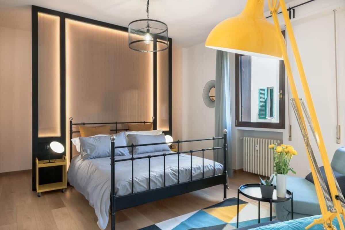 Suite, Balcony | Soundproofing, iron/ironing board