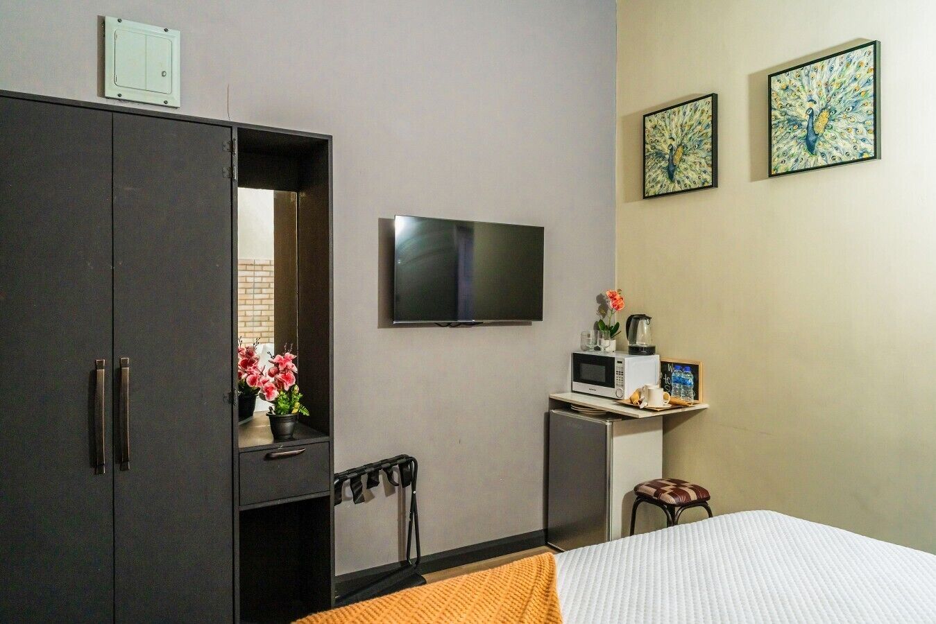 1 chambre, fer et planche à repasser, Wi-Fi, draps fournis