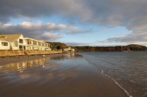 Hotel Chathams