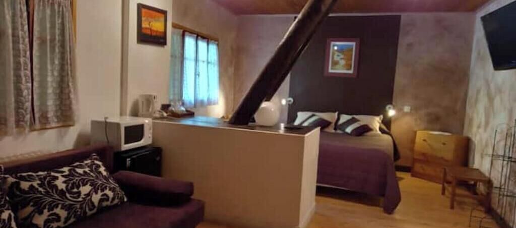 6 bedrooms, iron/ironing board, WiFi, bed sheets