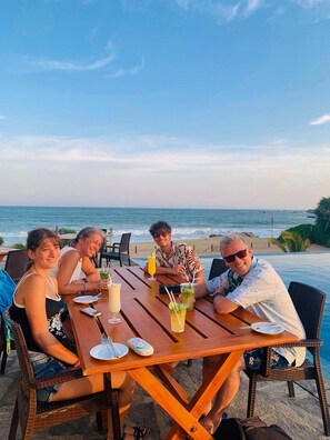 Outdoor dining - Thaulle Boutique Villa - Yala (Kirinda)