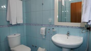 Classic Double Room, Garden View | Bathroom | Shower, towels, toilet paper
