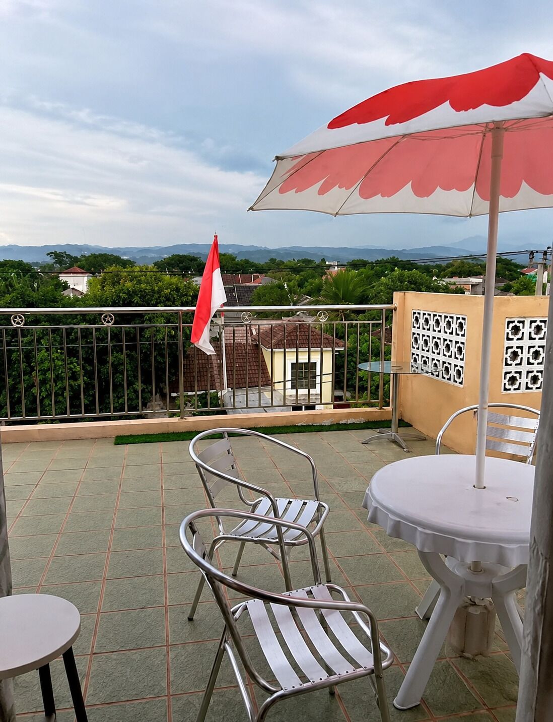 Deluxe Single Room, Balcony | Property grounds