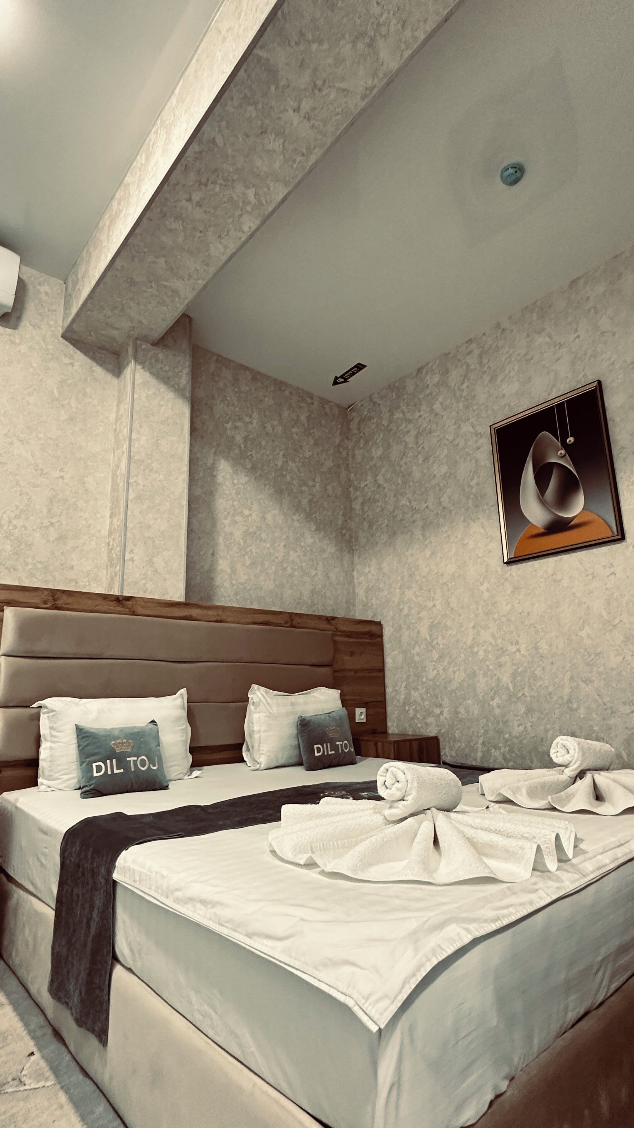 Deluxe Double Room, City View | Desk, laptop workspace, WiFi (free), bed sheets