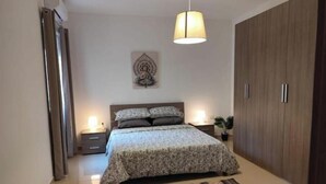 2 Schlafzimmer, Bügeleisen/Bügelbrett, kostenloses WLAN, Bettwäsche