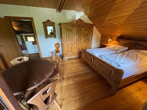 4 Schlafzimmer, kostenloses WLAN, Bettwäsche