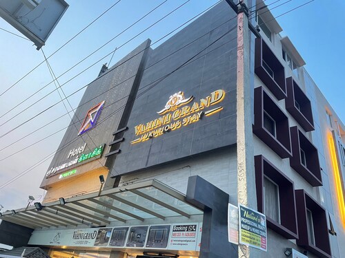 Hotel Vahini Grand 