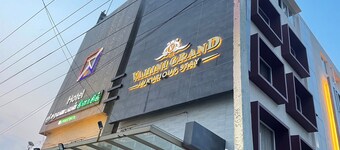 Hotel Vahini Grand