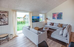 living-room - Luxurious home in Ebeltoft with sauna (Ebeltoft)