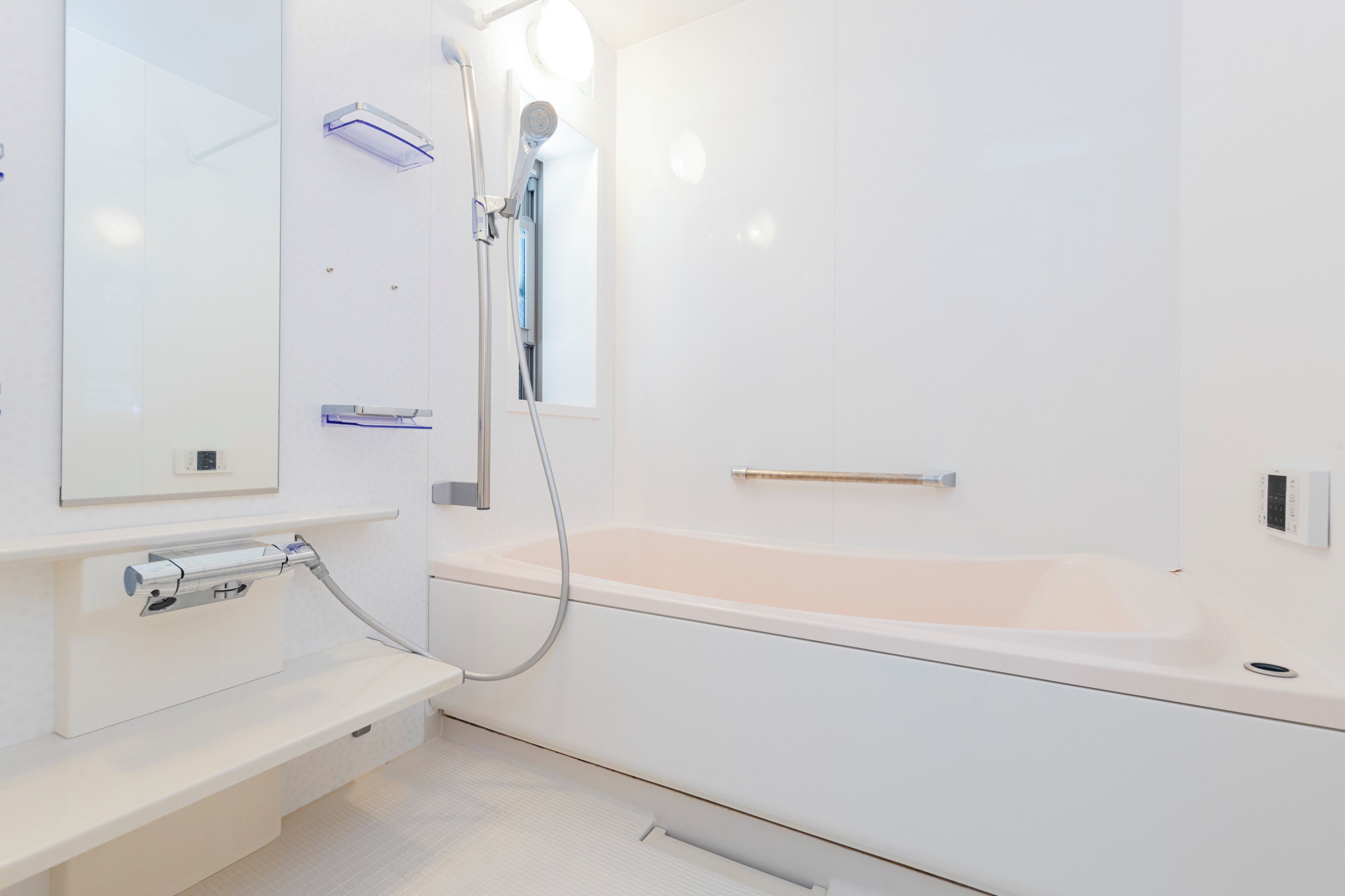 Villa | Bathroom | Combined shower/tub, hair dryer, slippers, towels