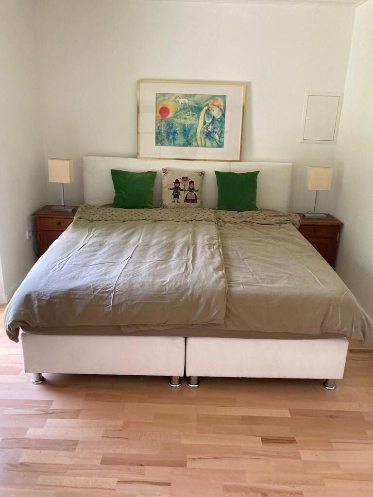 1 habitación y ropa de cama 