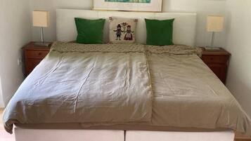 1 habitación y ropa de cama