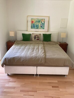 Room - Vrbo Property (Gstadt am Chiemsee)