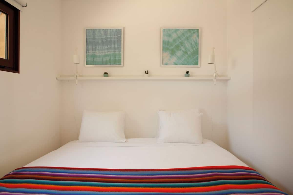 Habitación romántica doble, vistas al valle | Escritorio