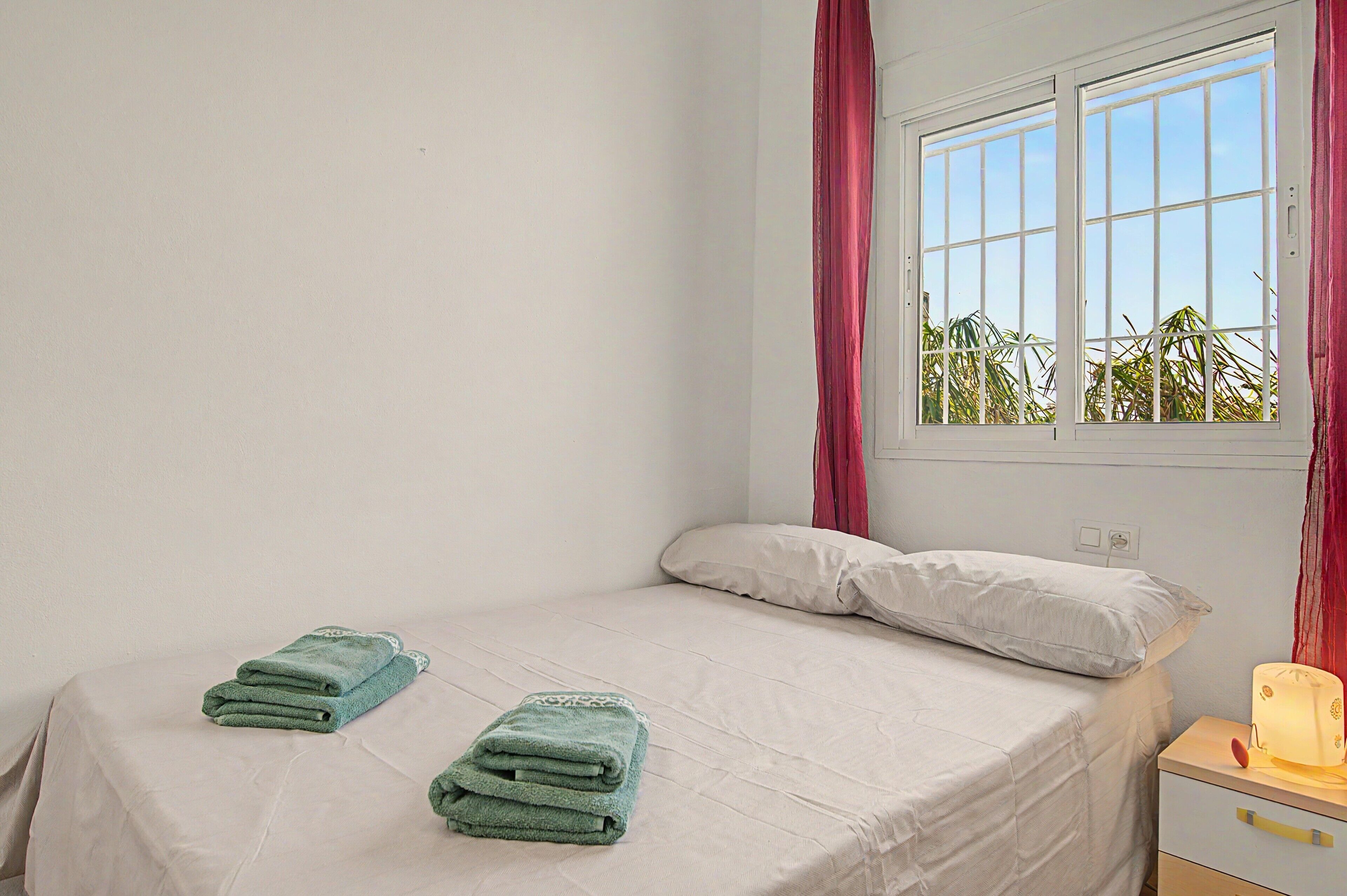 3 bedrooms, WiFi, bed sheets