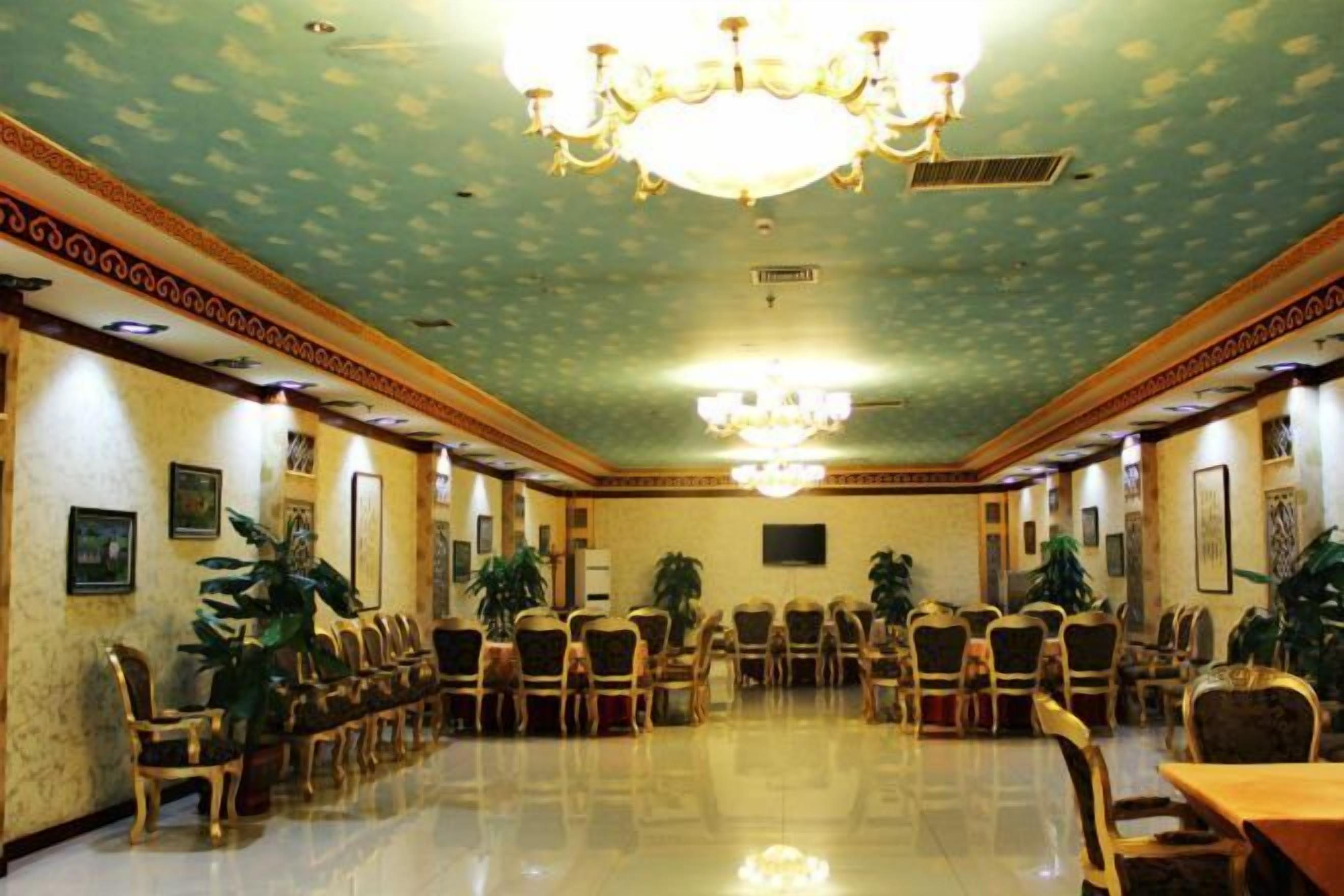 مطعم