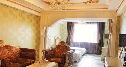 Manzhouli Junyu Grand Hotel (Manzhouli Wanda Plaza Matryoshka Square)