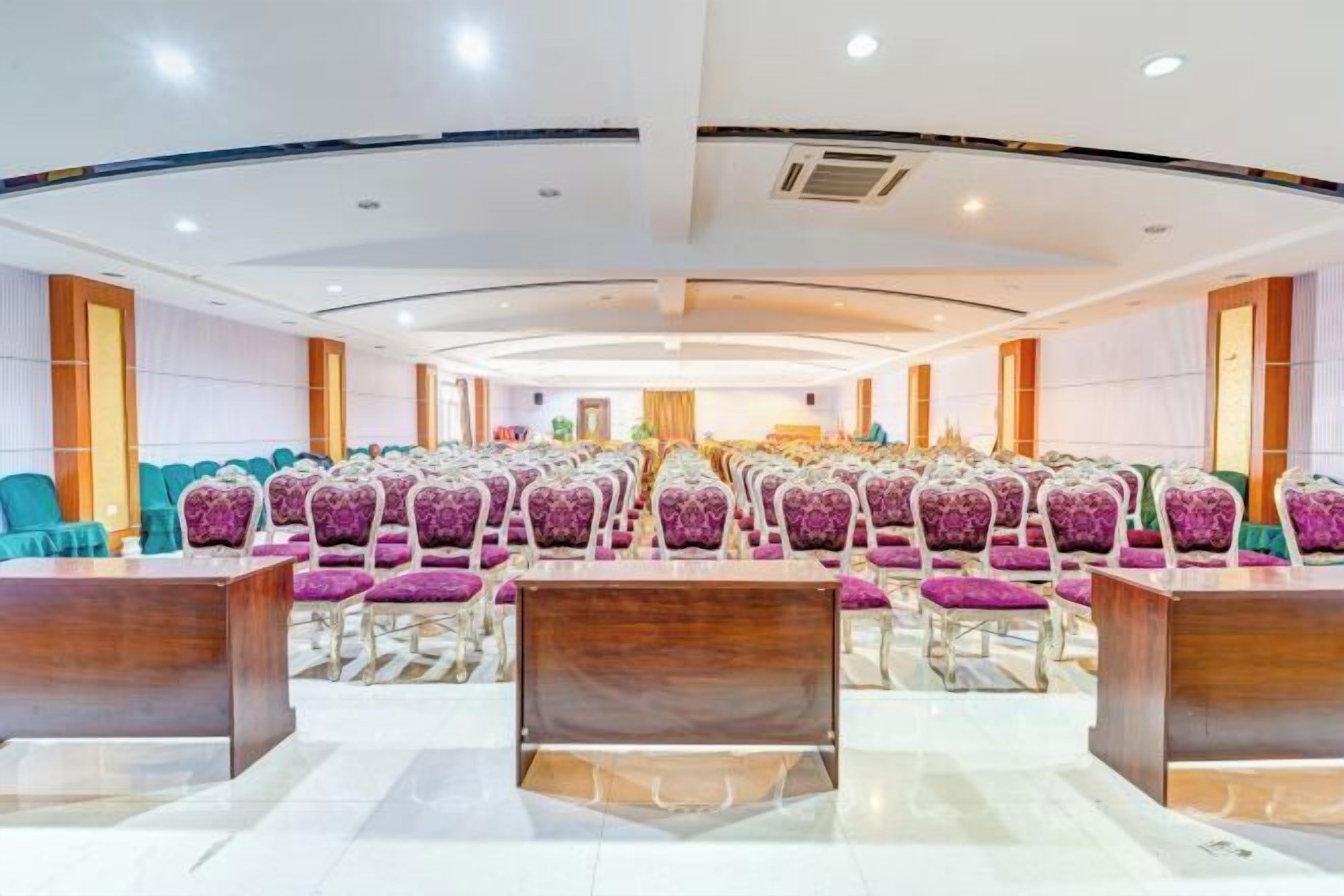 Meeting facility