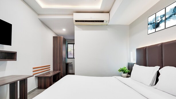 Bureau, Wi-Fi gratuit, draps fournis