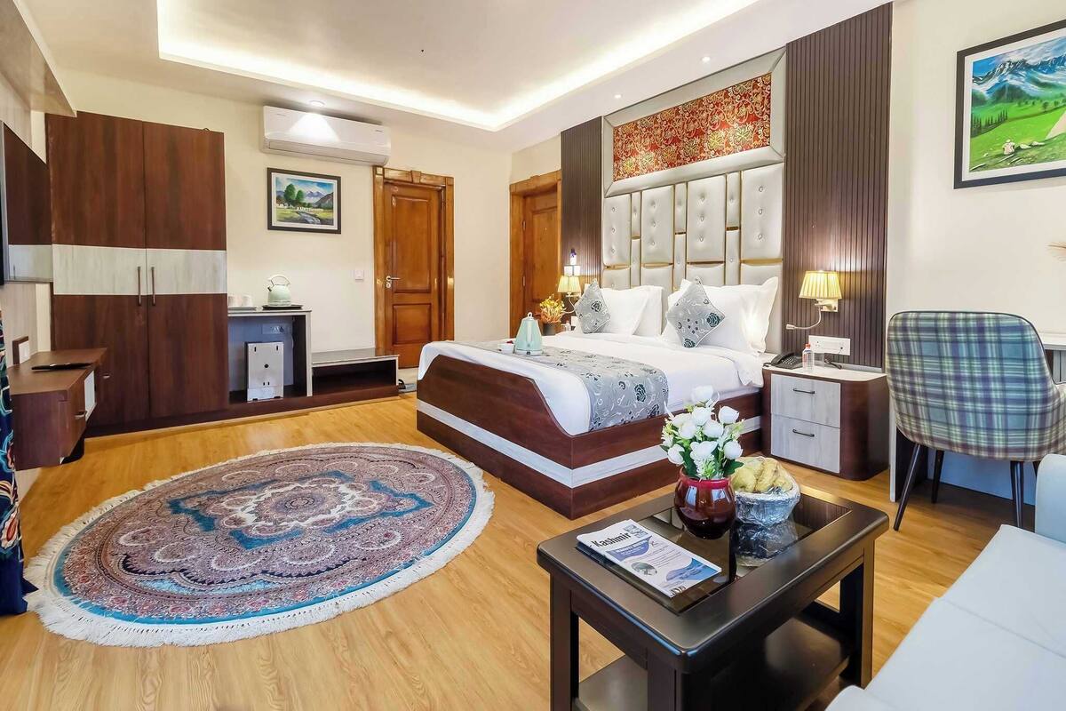 Desk, iron/ironing board (on request), free WiFi, bed sheets