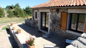 Terrace/patio - Domaine de Jassevove (Millau)