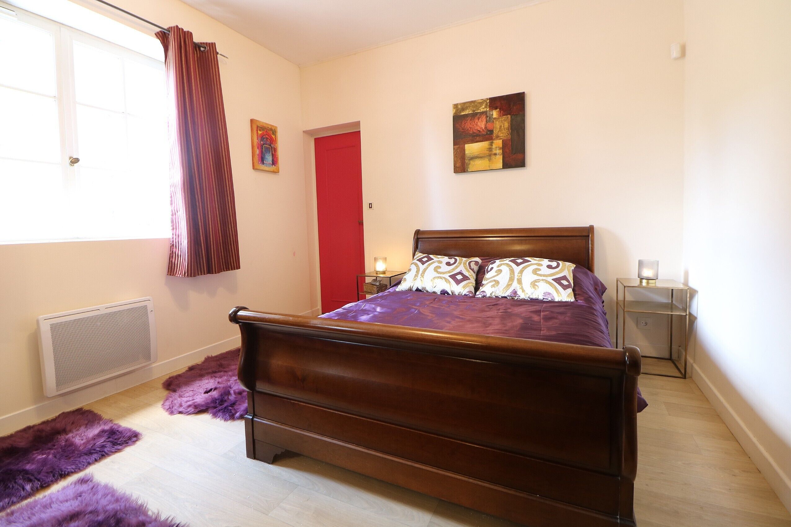 8 chambres, fer et planche à repasser, Wi-Fi, draps fournis