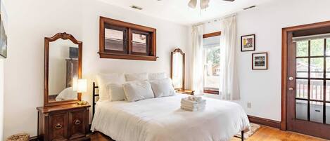 Iron/ironing board, travel crib, WiFi, bed sheets