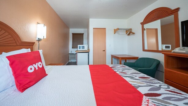 Unclassified image, 1 of 37, button - Premium Queen Bed|Kitchenette (Madras OR)