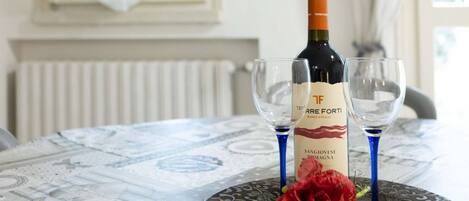 Apartment, Ocean View | Dining