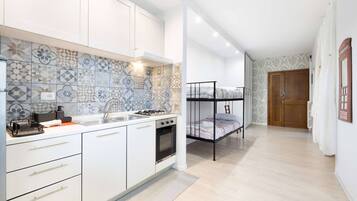 Apartment, 1 Bedroom | Private kitchen