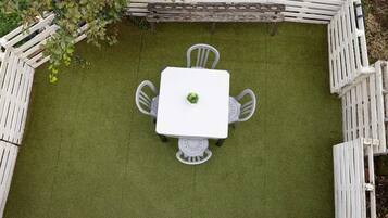 Apartment, 1 Bedroom | Outdoor dining