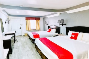 Room - 2 Queen Bed | Smoking (Three Rivers TX)