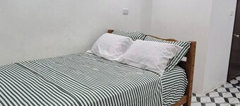 Demberly's Hideaway