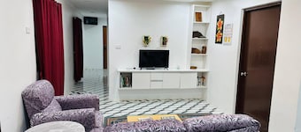 Demberly's Hideaway