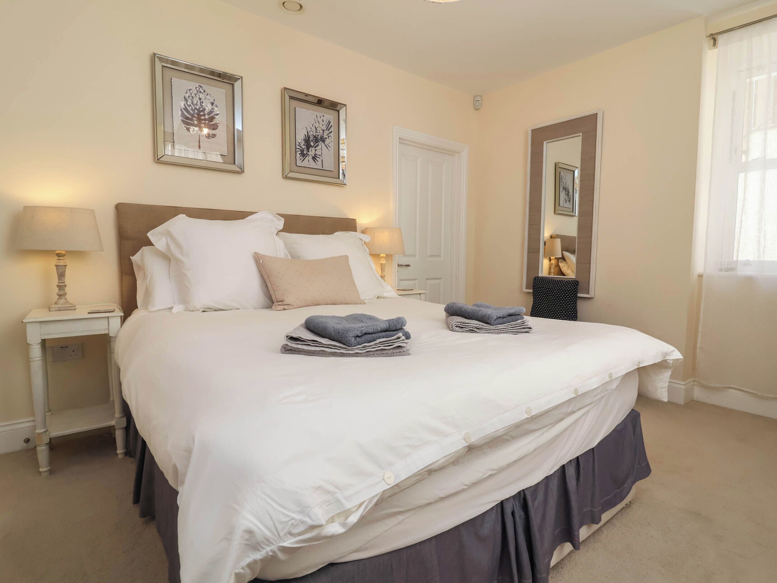 2 bedrooms, free WiFi, individually decorated, individually furnished