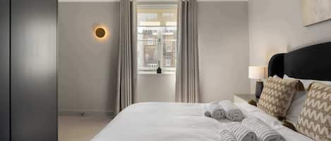 Desk, iron/ironing board, travel crib, WiFi