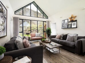 Living area - Summerset Lodge (Bamburgh)