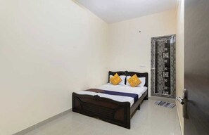 Deluxe Room - Hotel Sri Meda Marketing (Banglore)