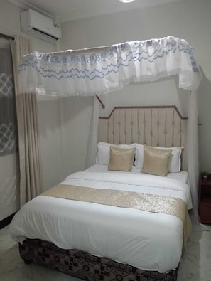 In-room safe, desk, laptop workspace, soundproofing - Paki hotels Arusha  (Arusha)