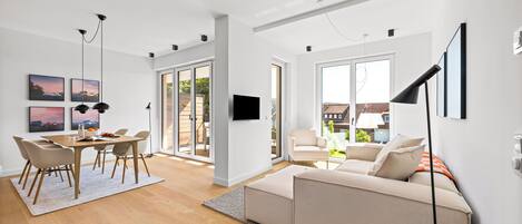 Fernseher, Stereoanlage