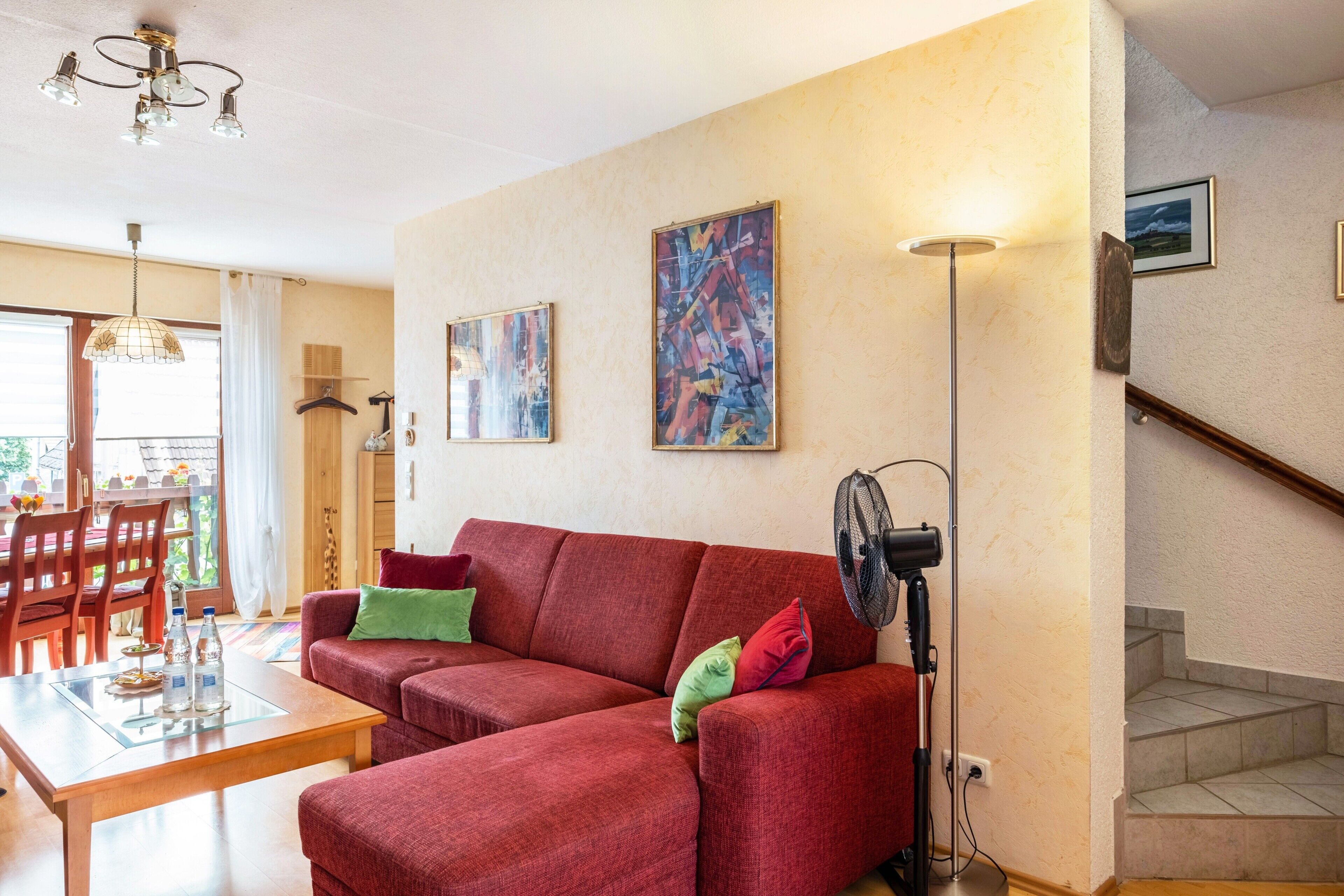Fernseher, DVD-Player, Stereoanlage