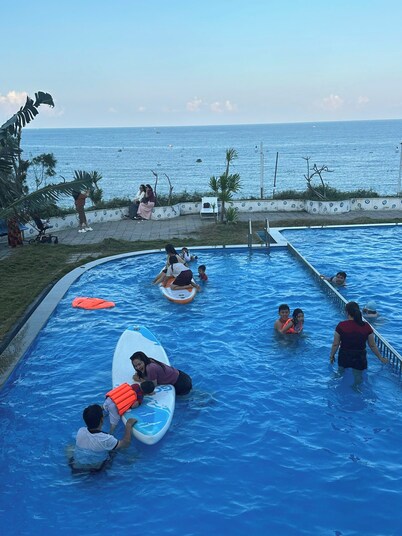 Rubeach Hotel And Restaurant