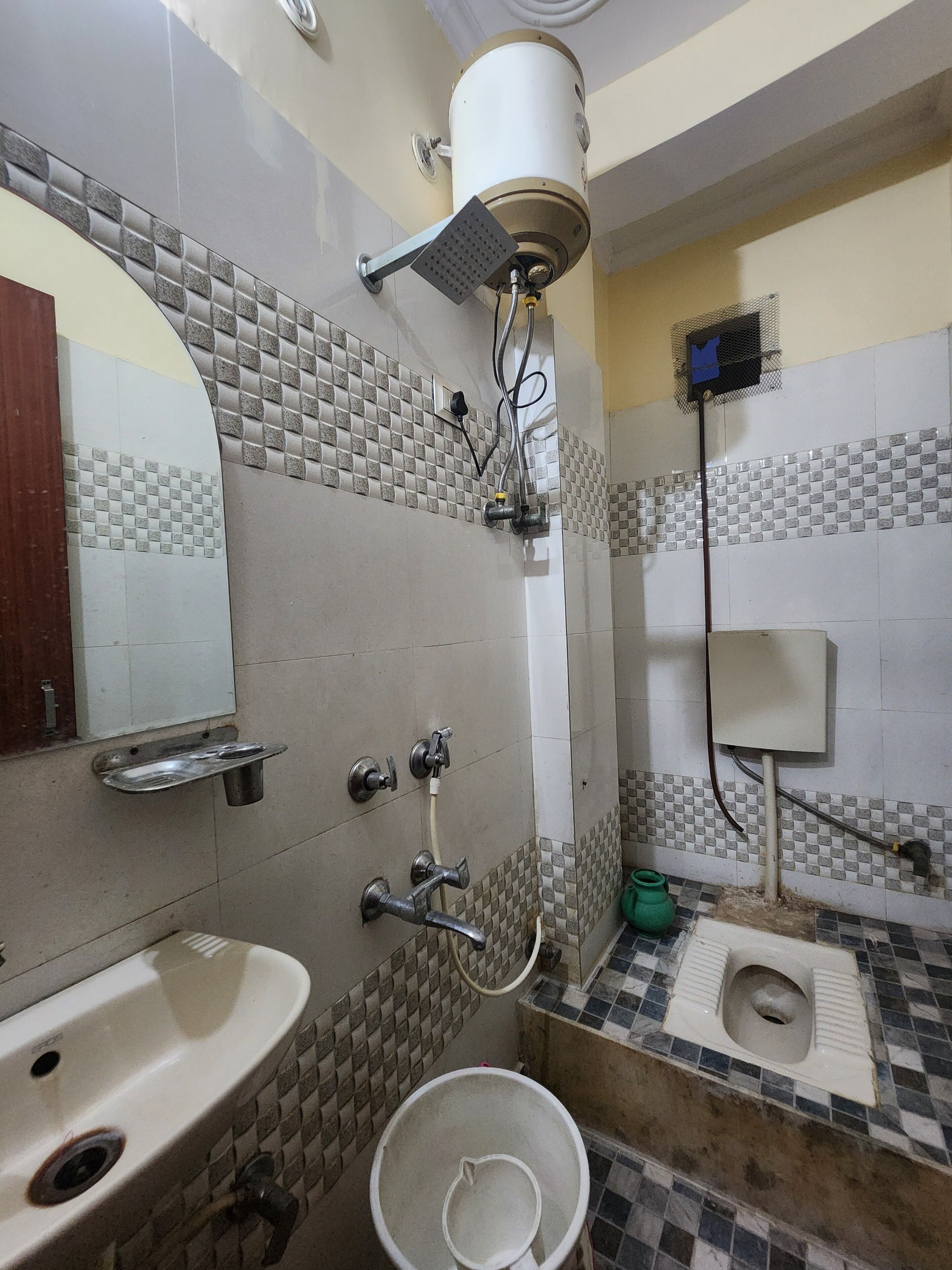 Shower, towels, soap