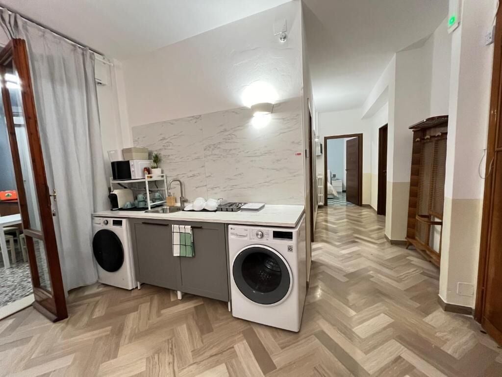Chambre quadruple familiale, vue sur la ville | Intérieur