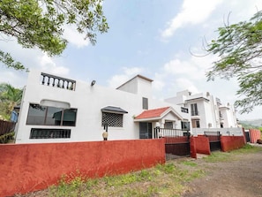 Exterior - Palette Bubble Nest Villa 2BHK Lonavala (Mawal)