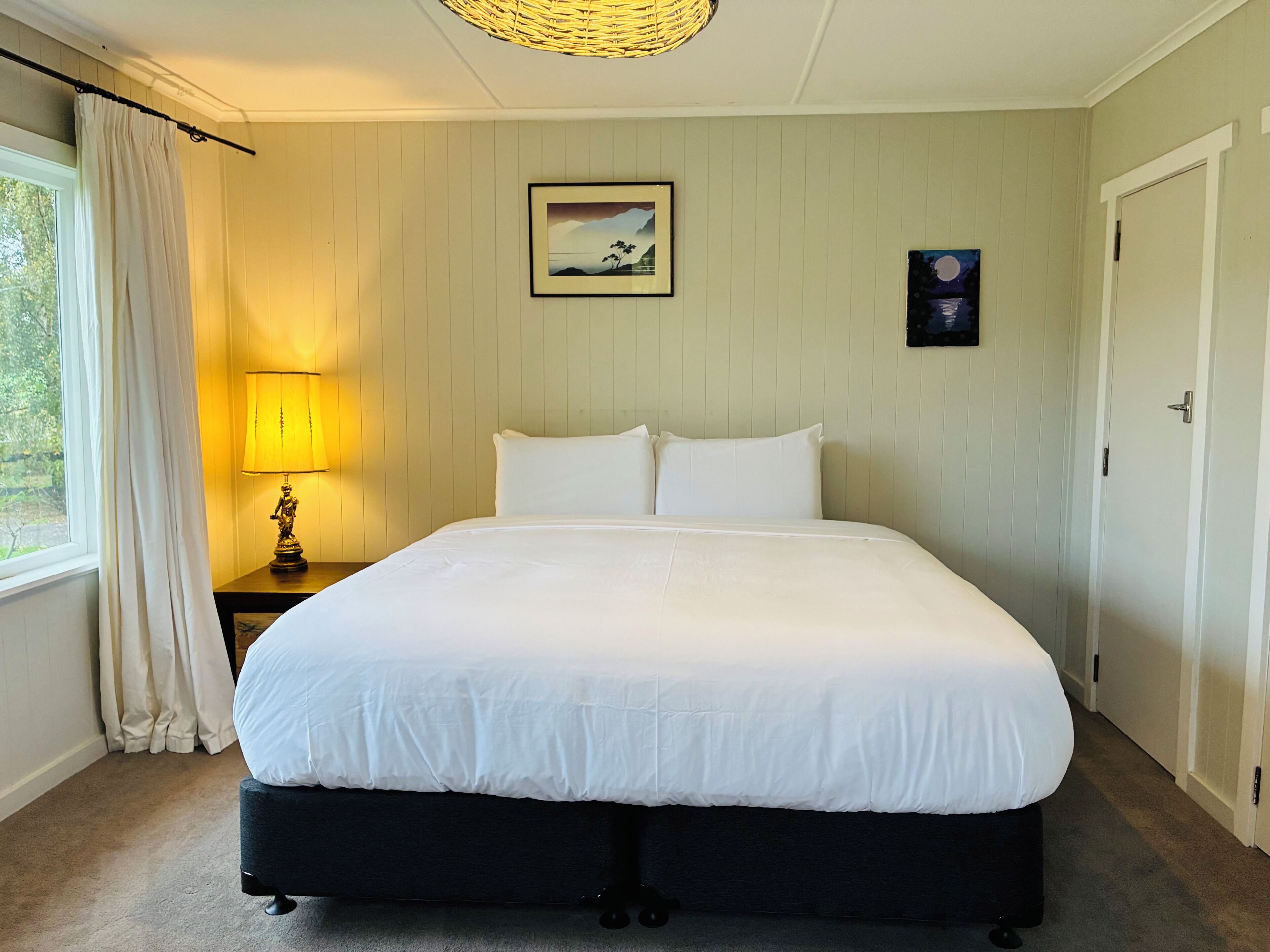 Desk, laptop workspace, iron/ironing board (on request), free WiFi