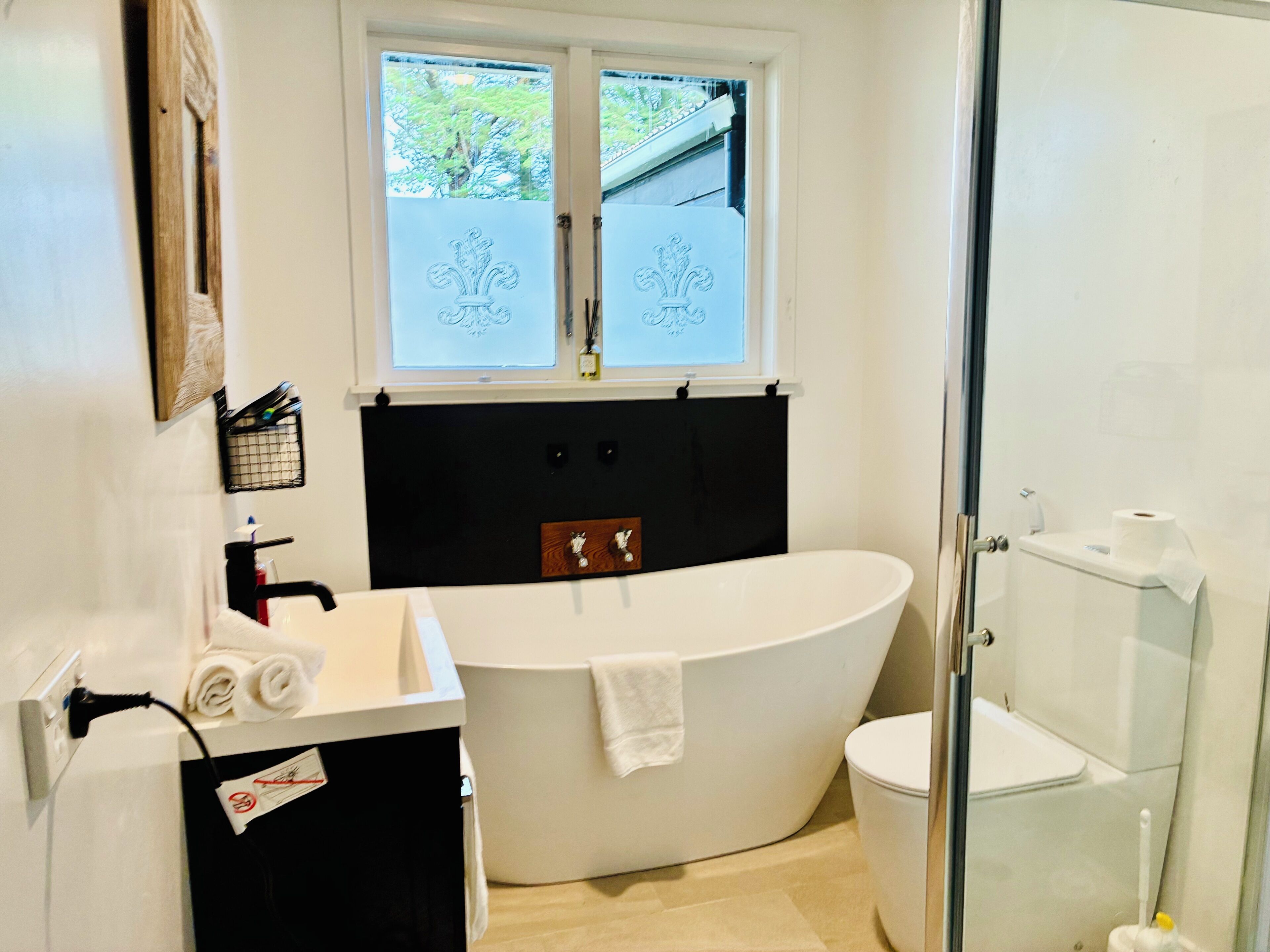 Family House, 3 Bedrooms, Garden View | Bathroom | Shower, hair dryer, slippers, towels