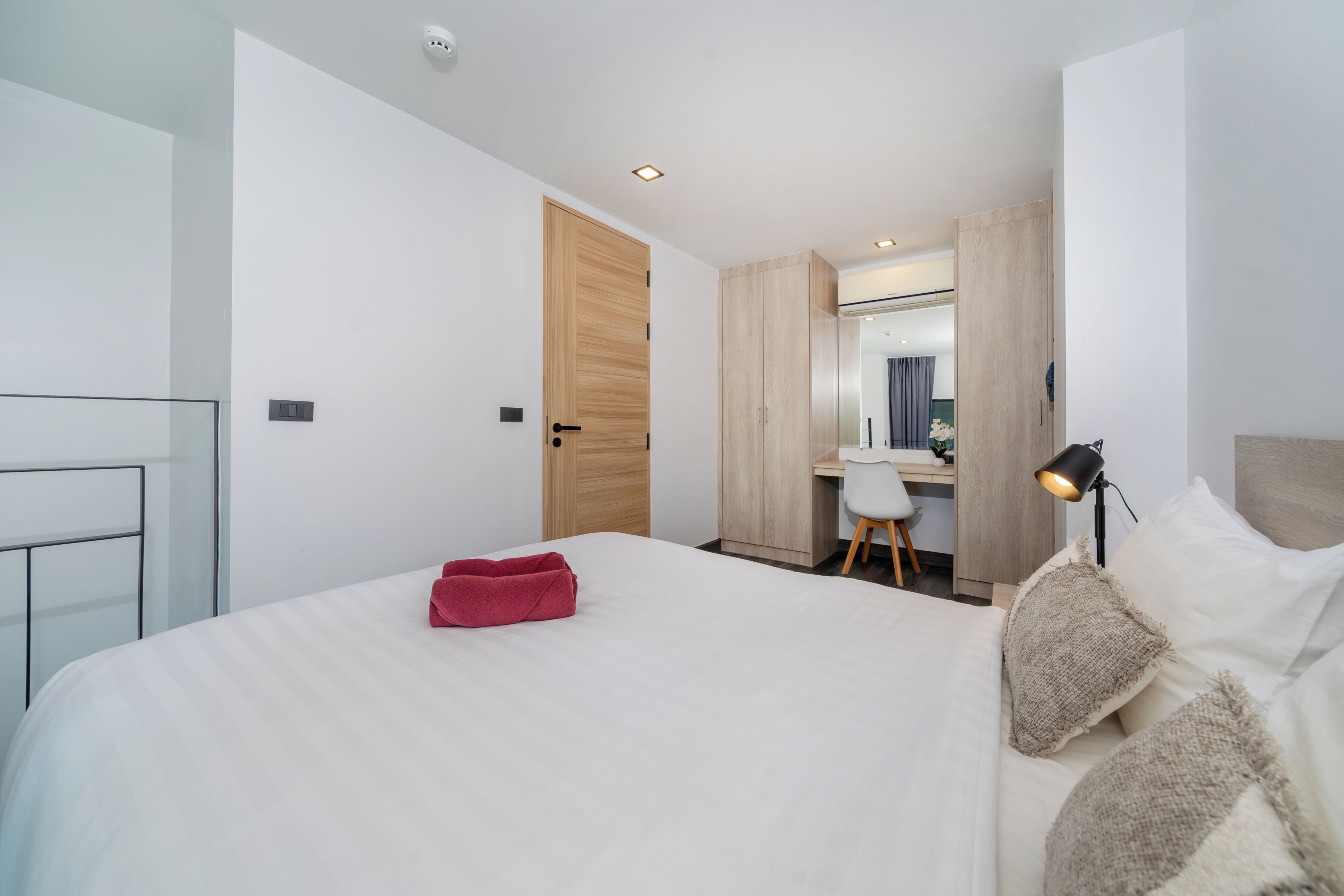 In-room safe, blackout drapes, WiFi (free)