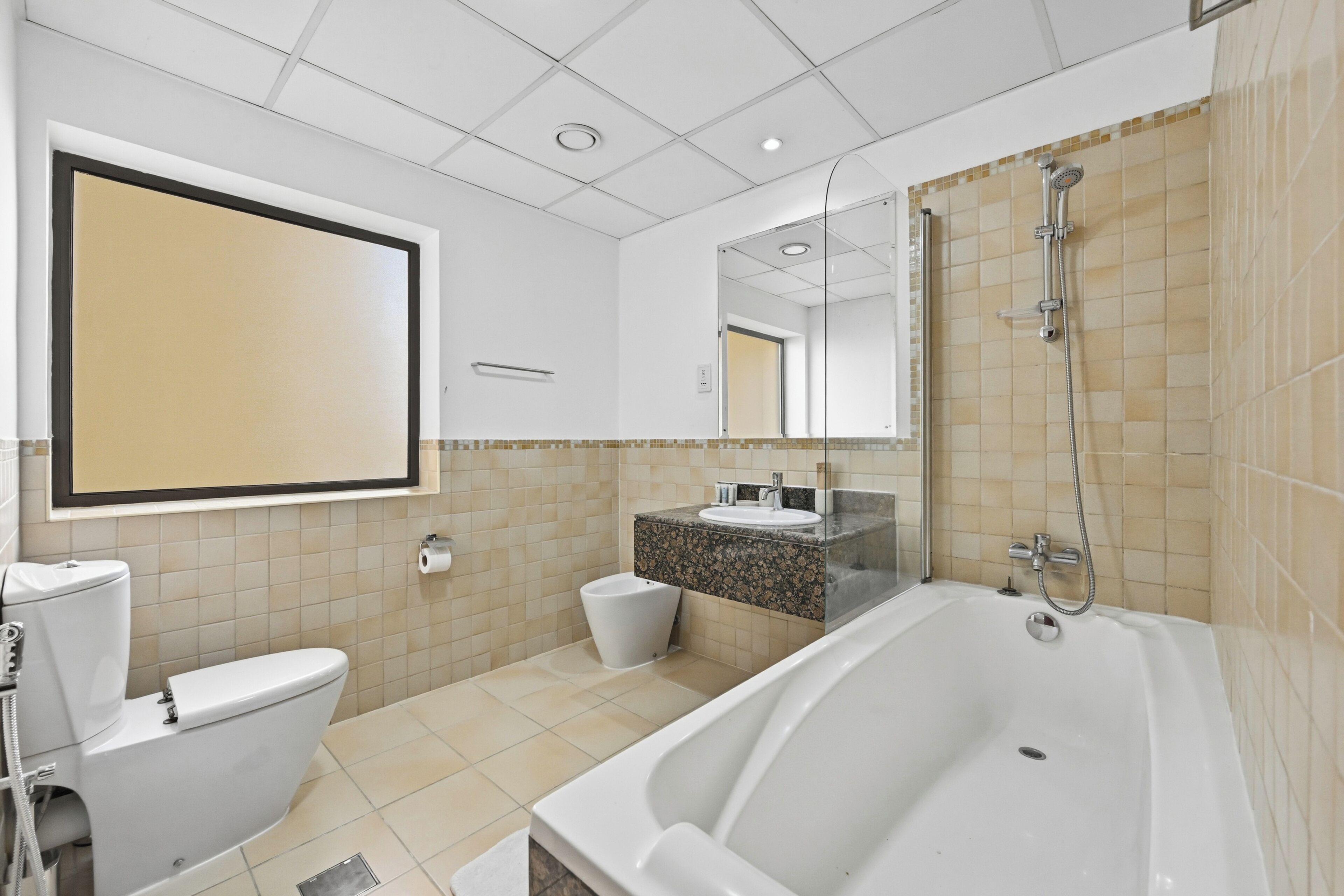 Apartment, Balcony | Bathroom