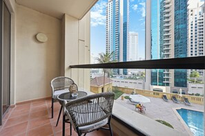 Outdoor dining - Bloomfields 3br in Rimal 4 JBR (Dubai)